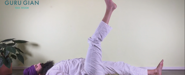 Super Kundalini Yoga oefeningen waarmee je een stijve onderrug voorkomt EP-89